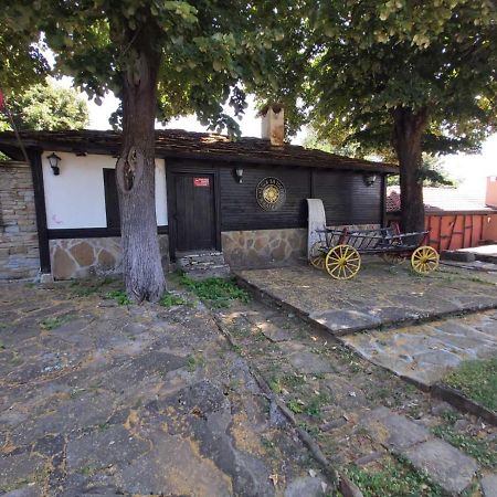 Къща За Гости "Жълтицата" Kostenkovtsi Dış mekan fotoğraf