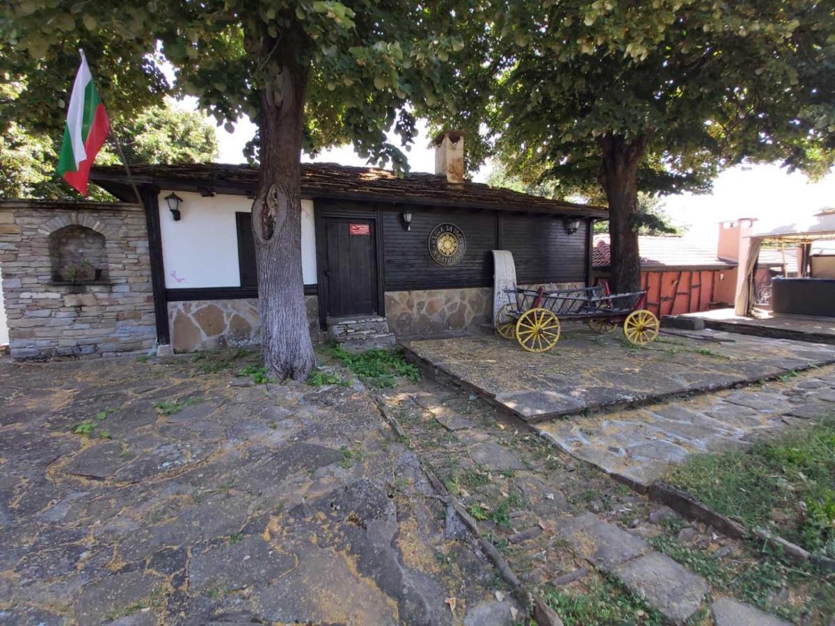 Къща За Гости "Жълтицата" Kostenkovtsi Dış mekan fotoğraf